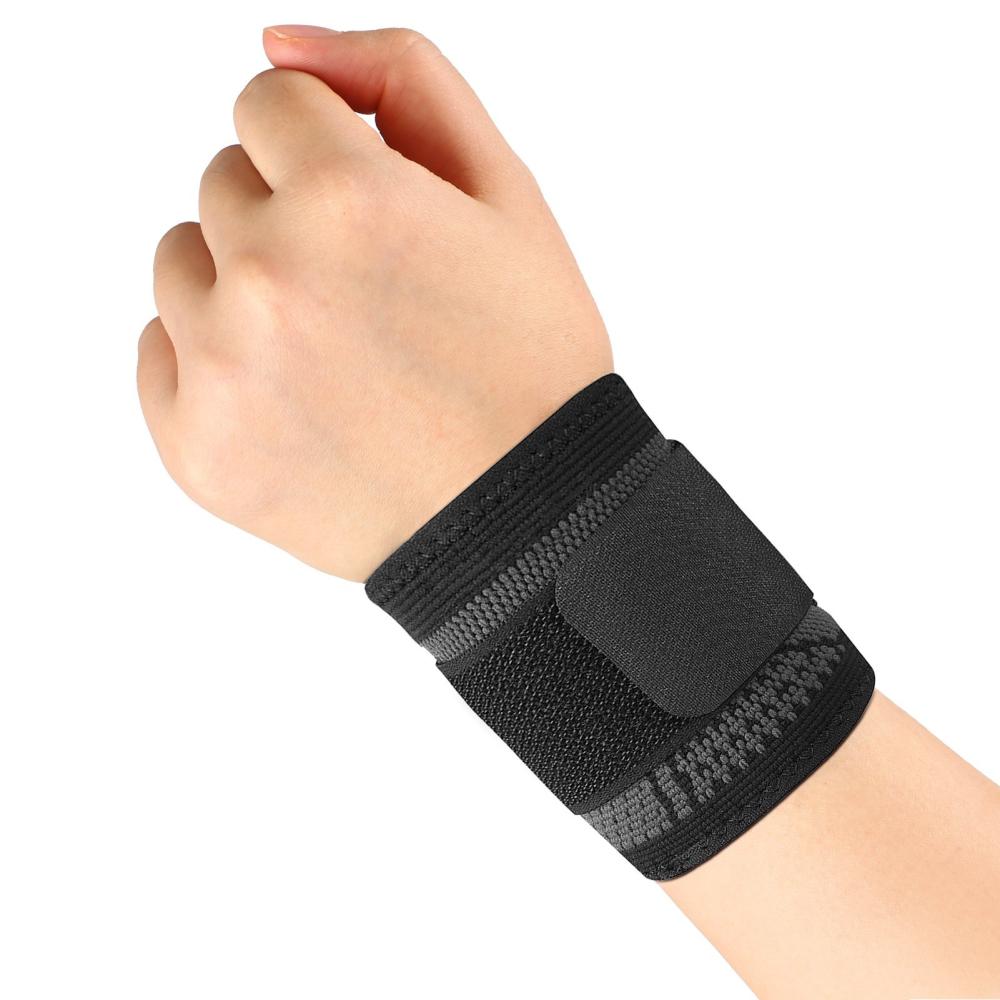 Sports Protective Gear |  1pc Sports Wrist Bandage Wrist Brace Wrist Support with Adjustable Strap for Fitness Sports & Body Building Black & Green / Black & Grey